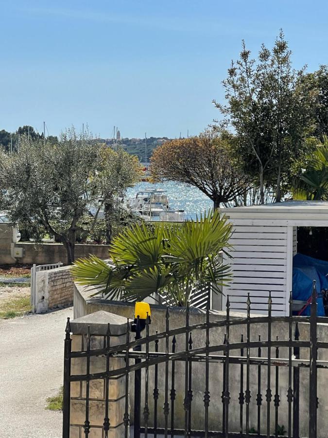 Apartments Demarin ميدولين المظهر الخارجي الصورة